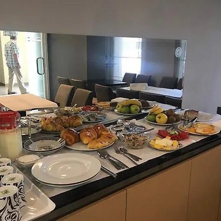 Oda ve Kahvaltı Soleo 3*