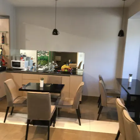 Soleo לינה וארוחת בוקר טיראנה